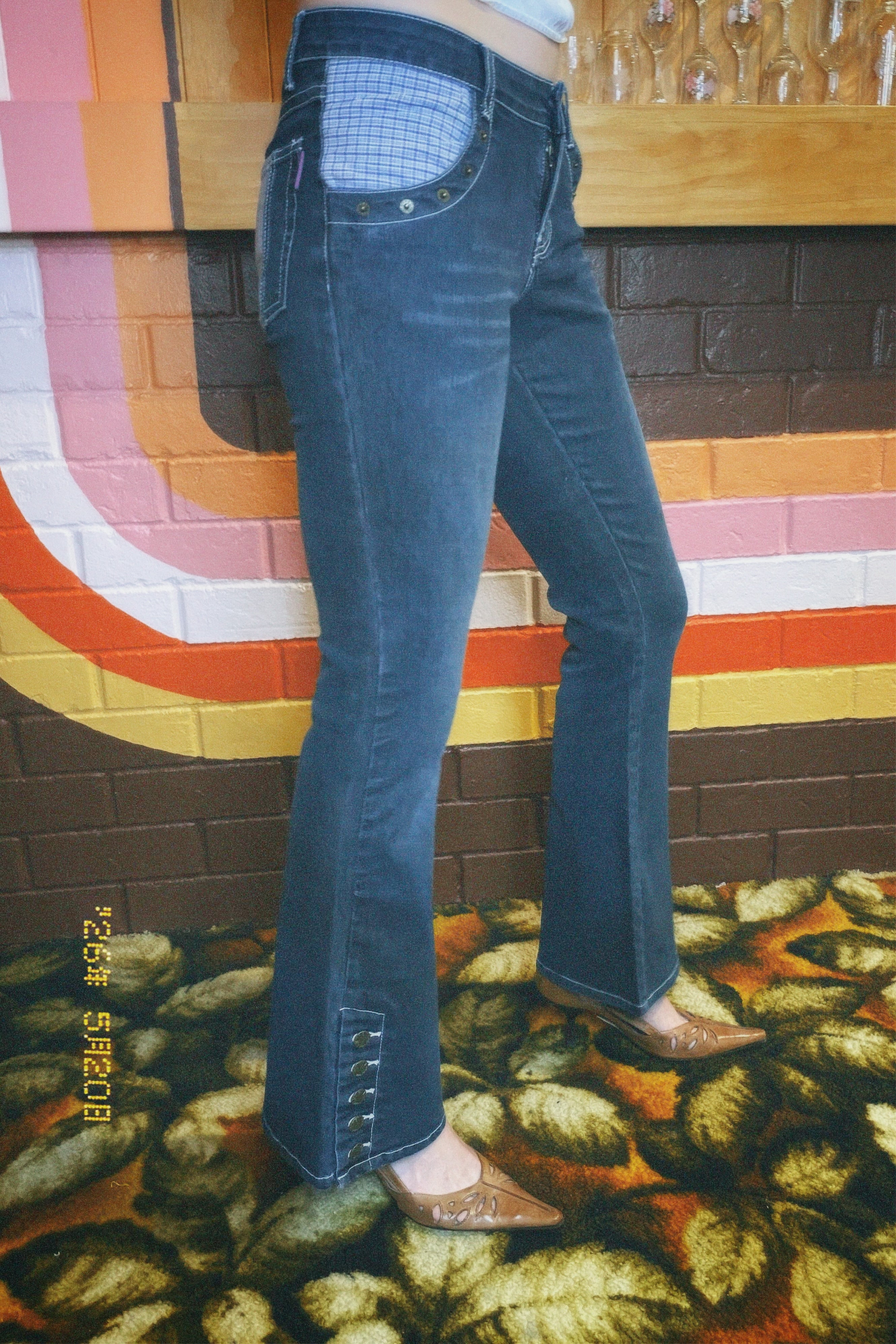 Y2k low rise plaid & feature buttons denim flares, size 6/8