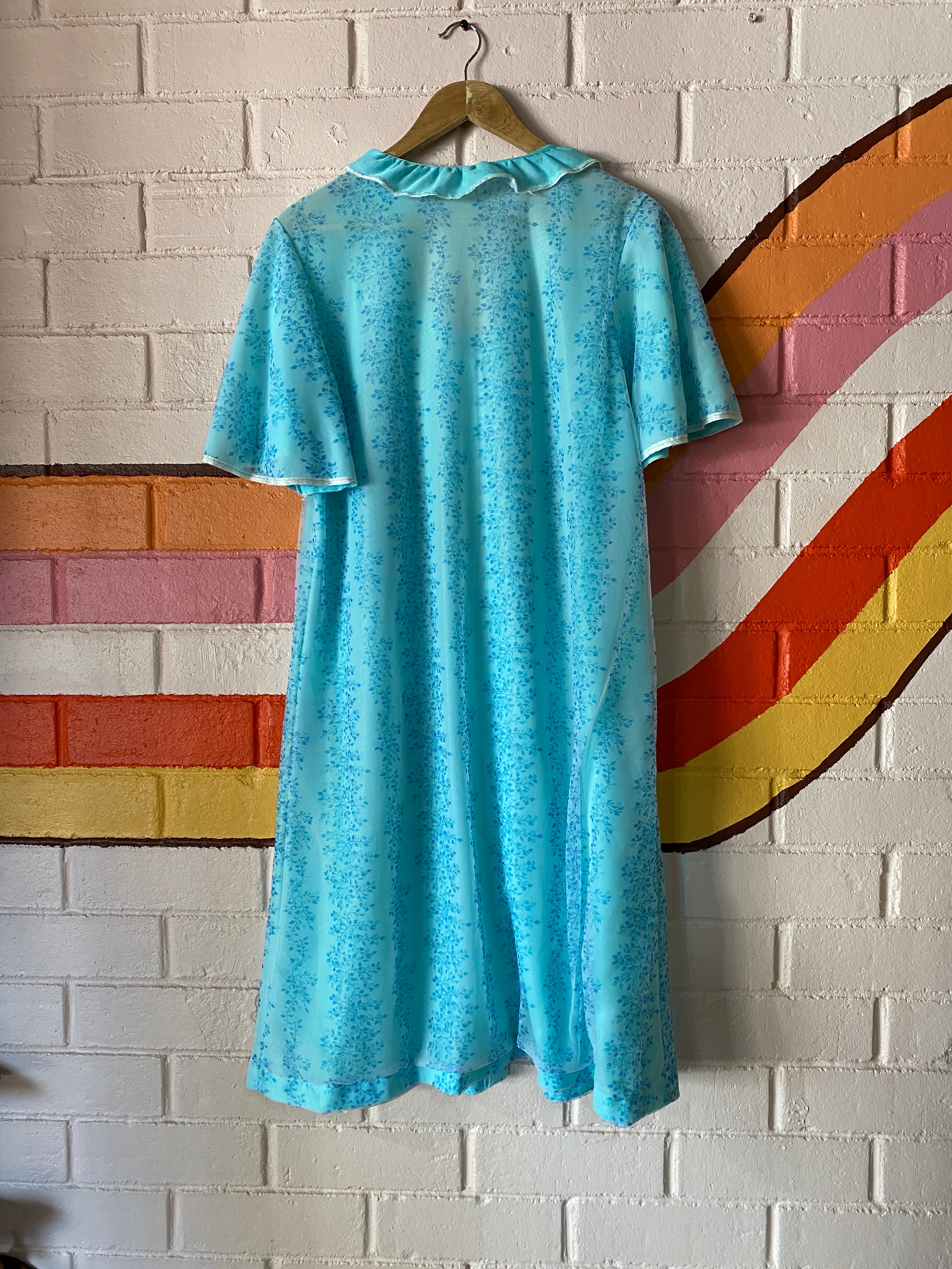 Blue Floral 1950s/60s Nightgown