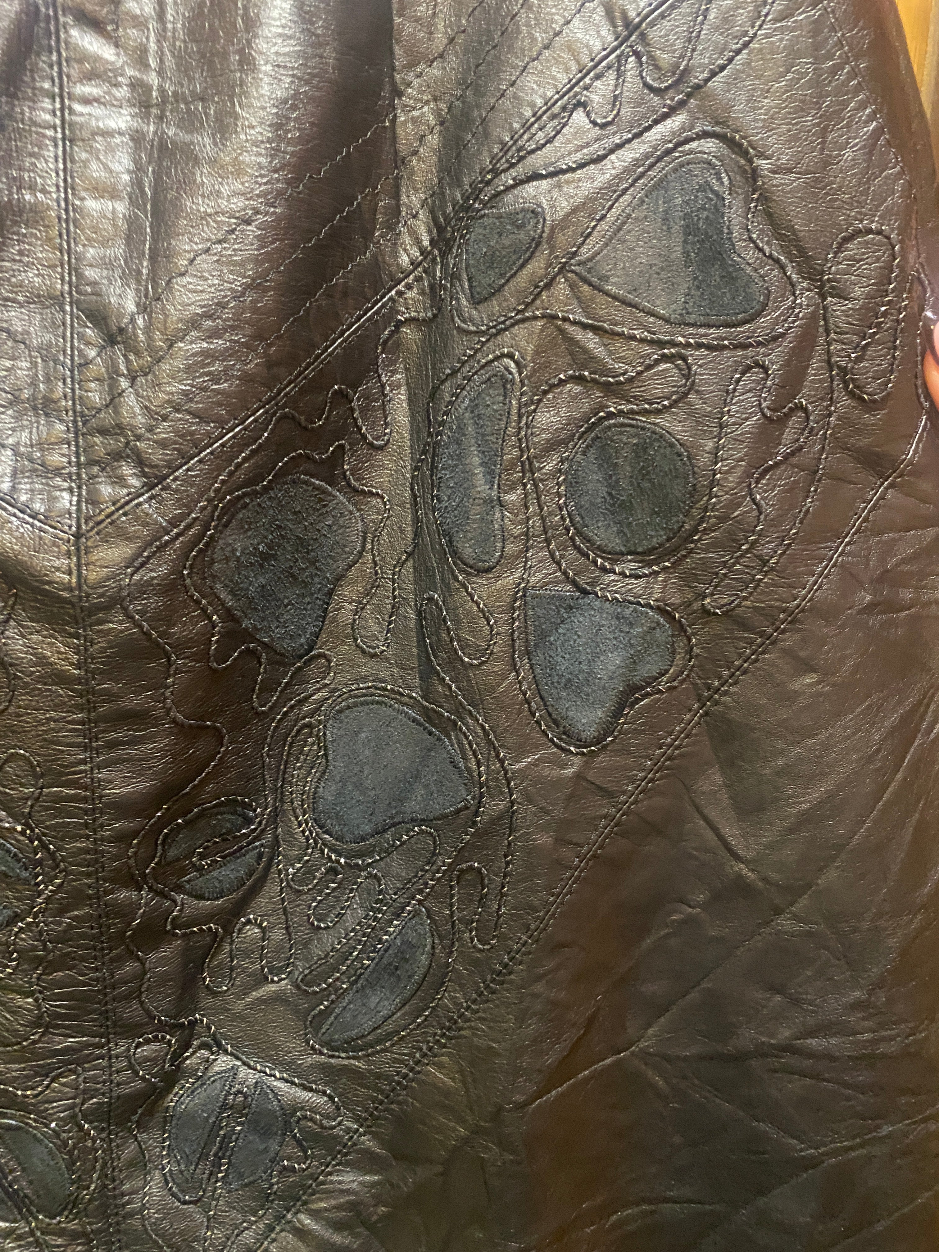 Embellished Leather skirt in onyx