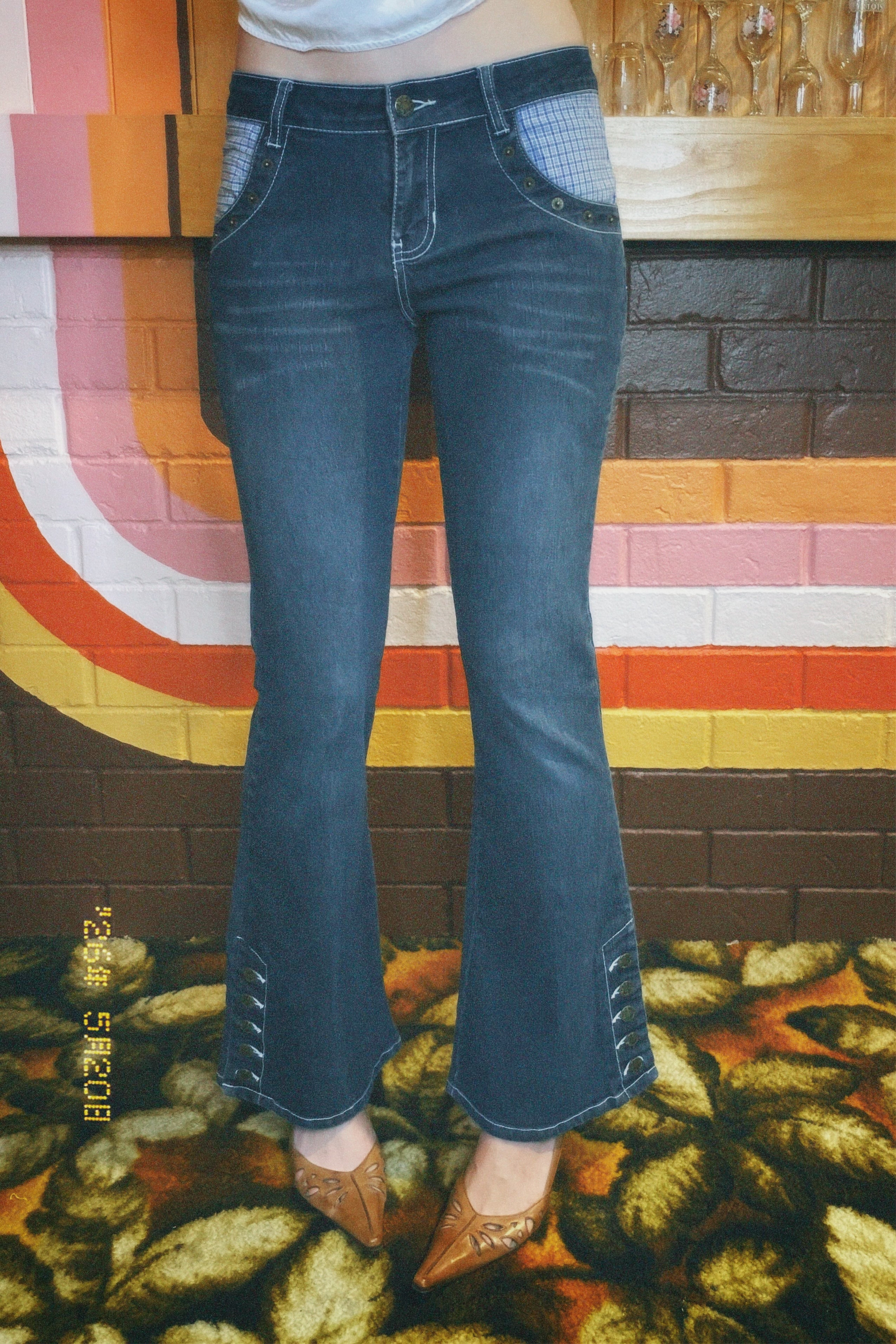 Y2k low rise plaid & feature buttons denim flares, size 6/8