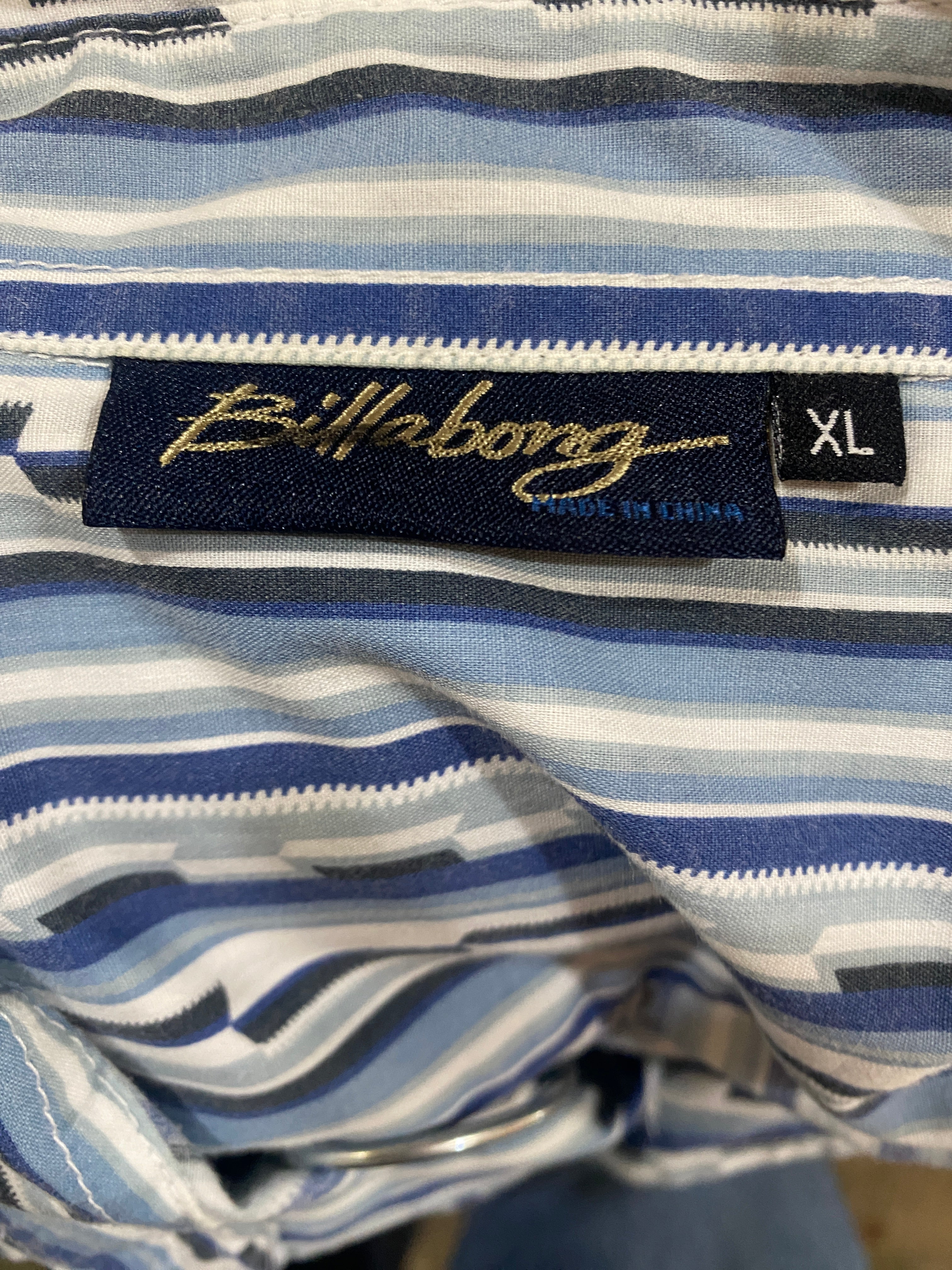 Y2K/90’s Billabong Button Up Long Sleeve
