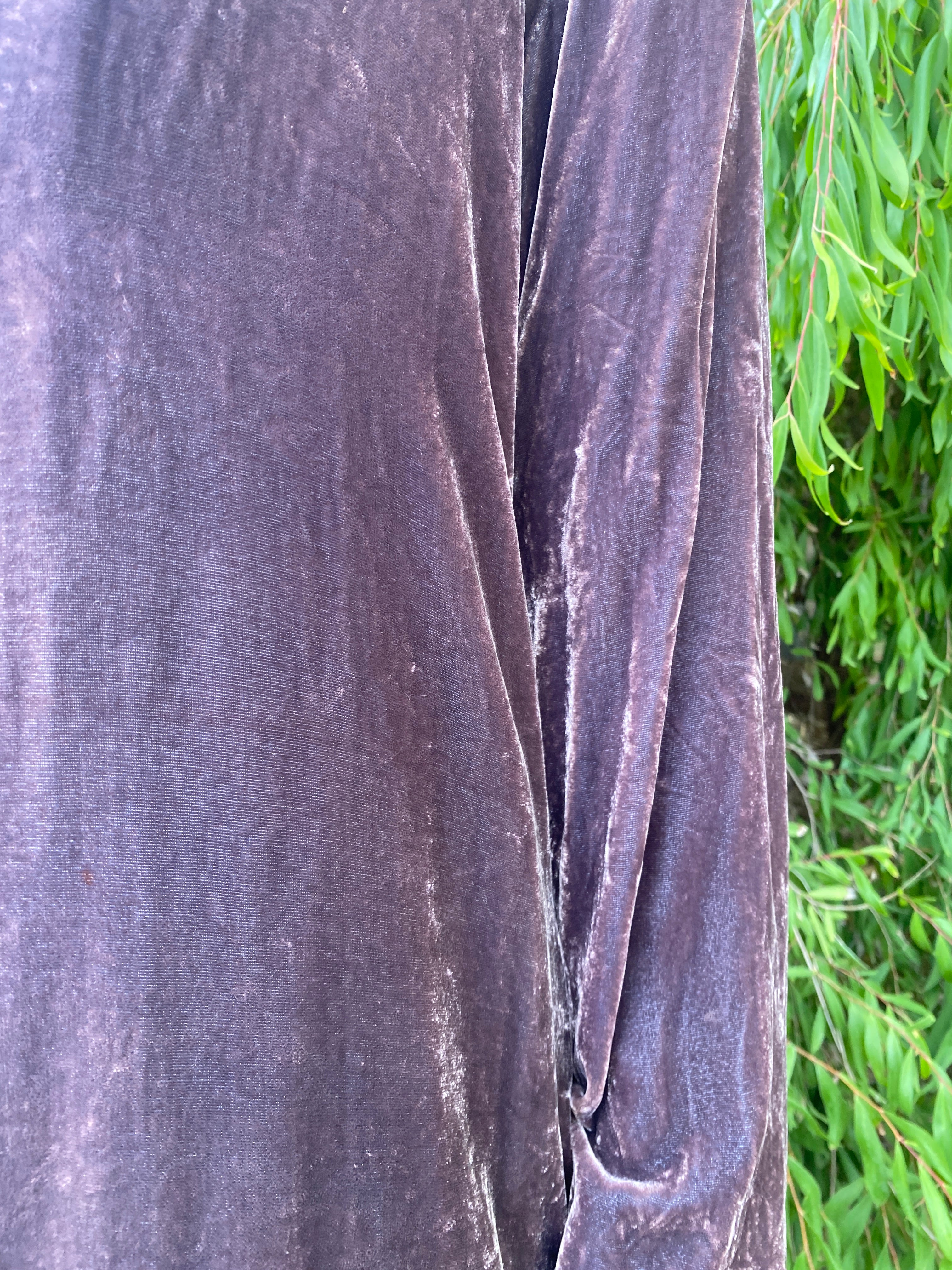 Sarissa 100% Silk Velvet Embroidered Throw Coat