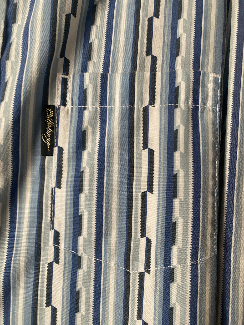 Y2K/90’s Billabong Button Up Long Sleeve