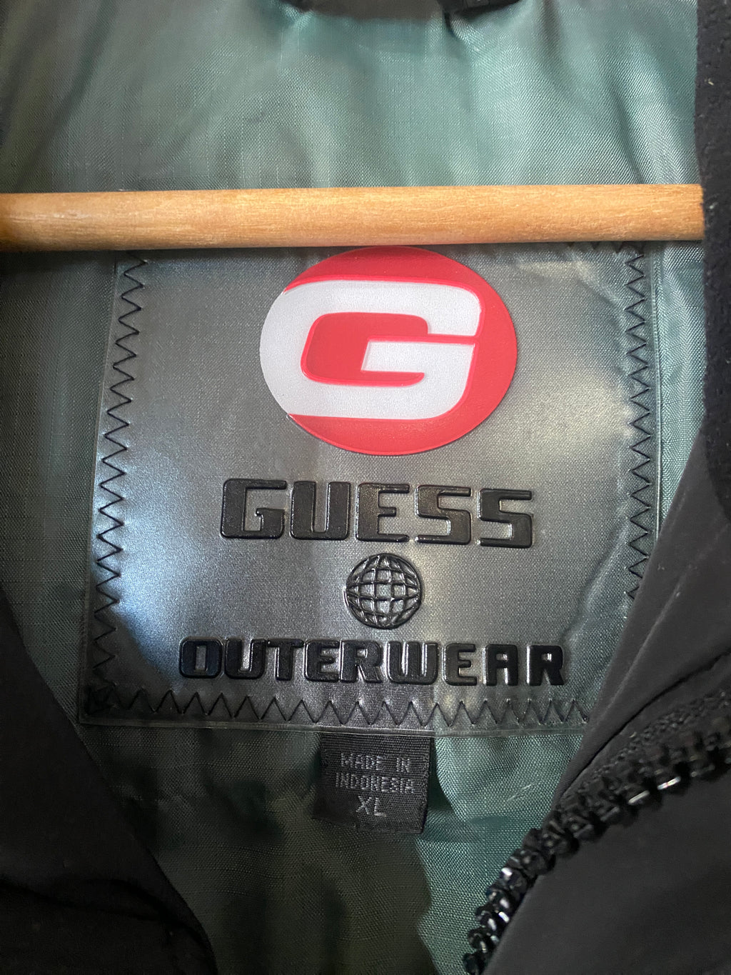 Y2K Guess Puffer jacket, size XL