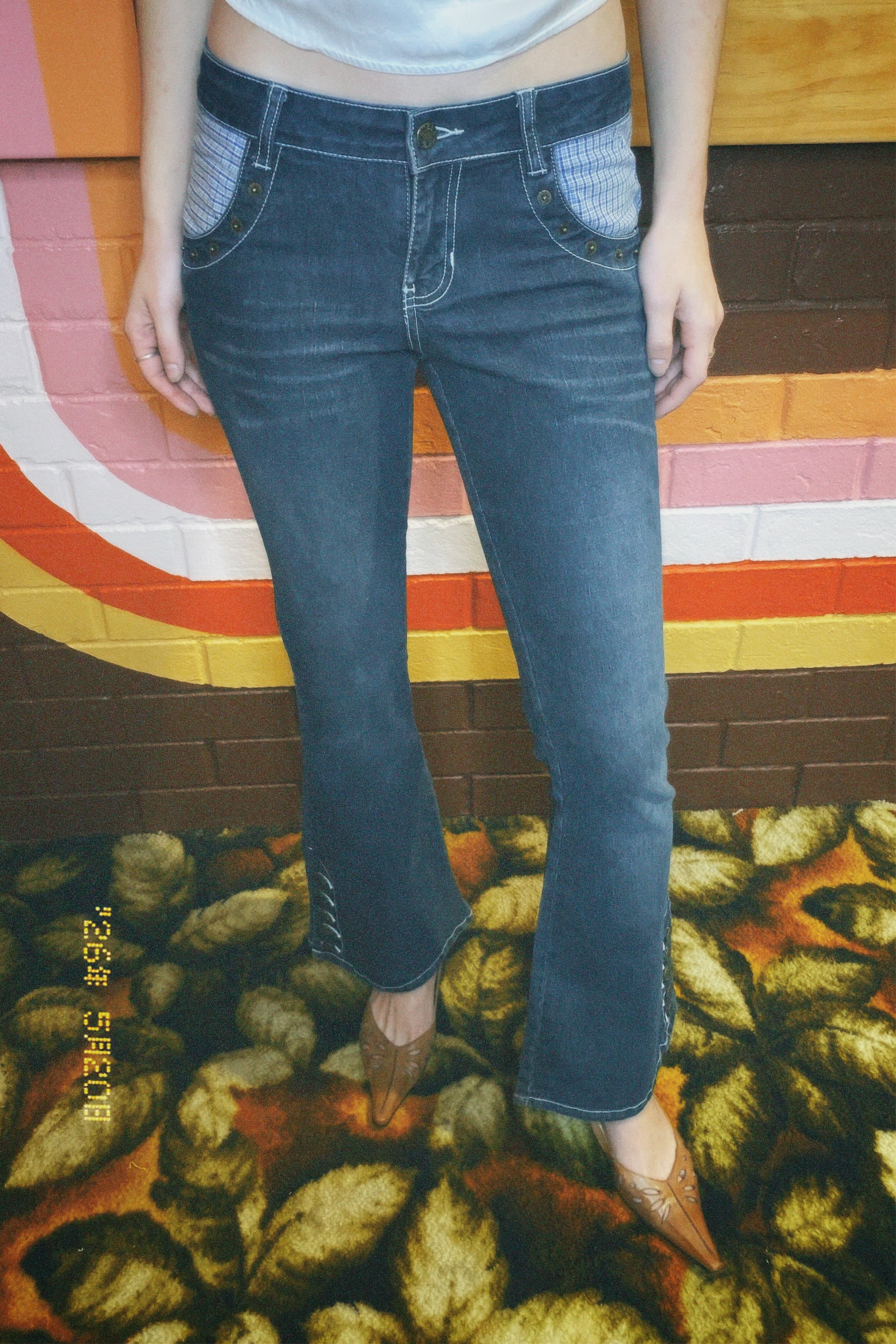Y2k low rise plaid & feature buttons denim flares, size 6/8