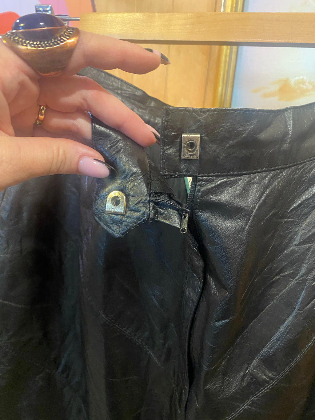 Embellished Leather skirt in onyx