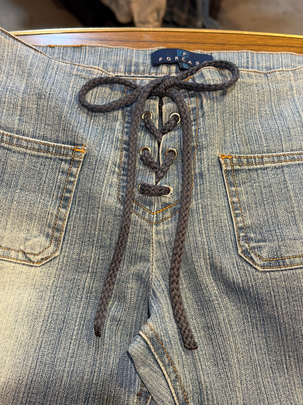 Vintage Y2K low rise flare jeans /small