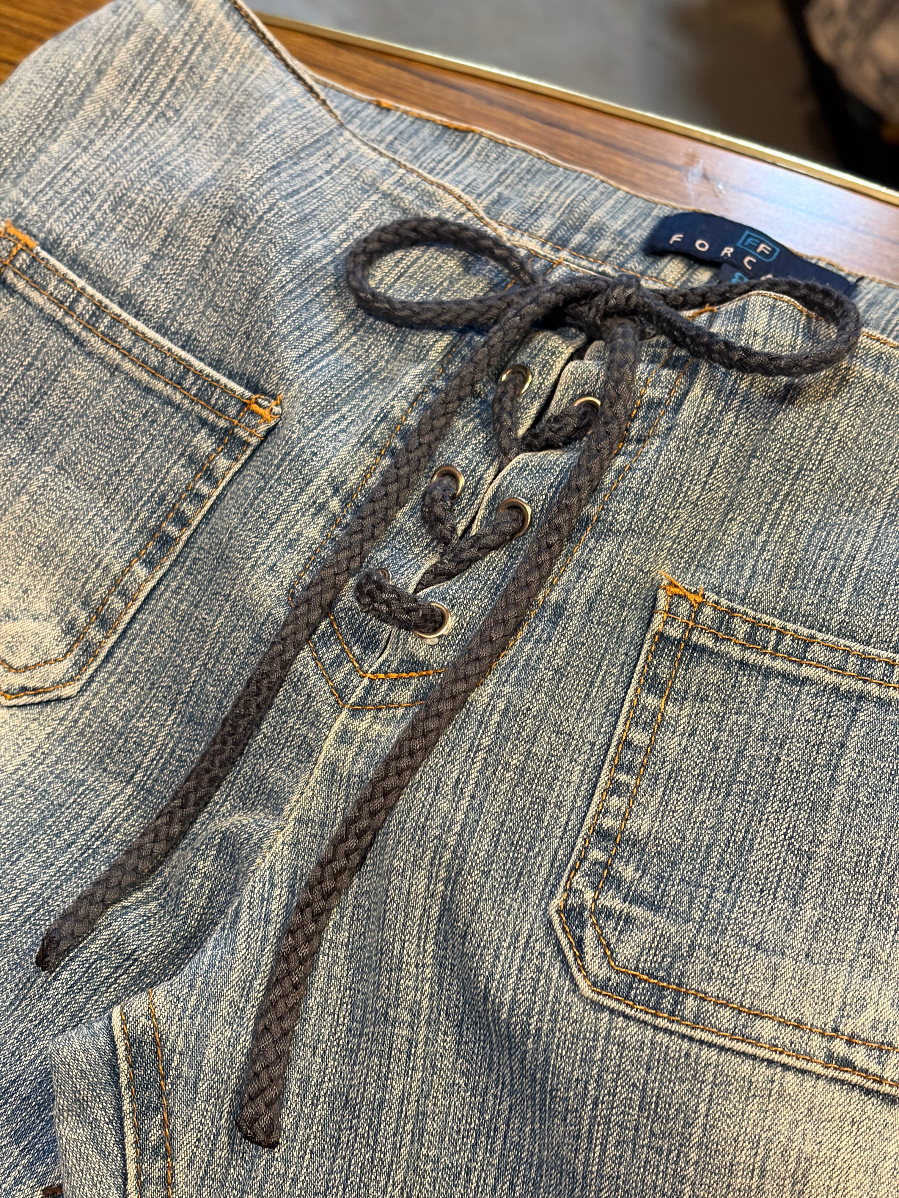 Vintage Y2K low rise flare jeans /small