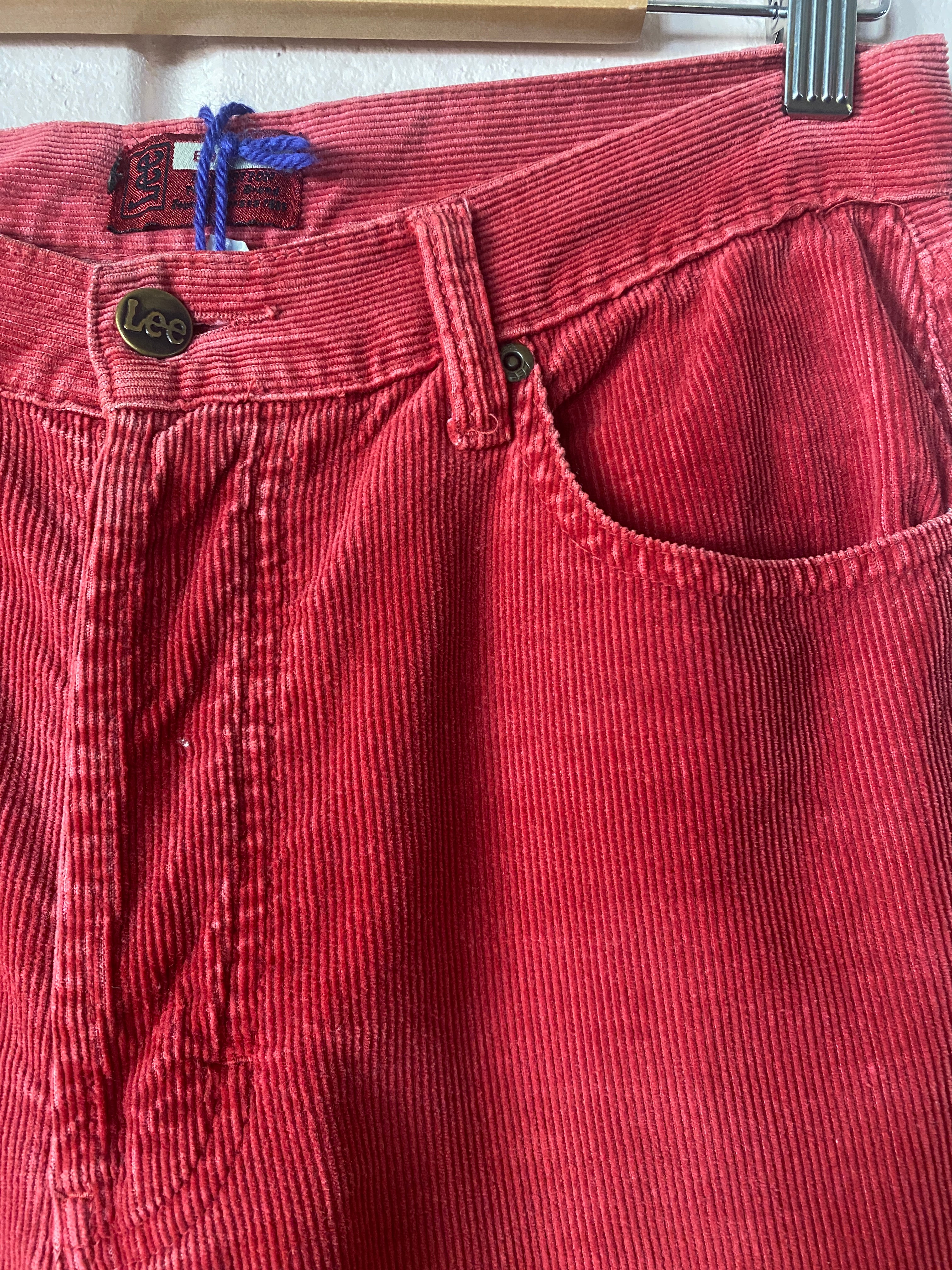 Lee Cherry 90s Cords, size 10